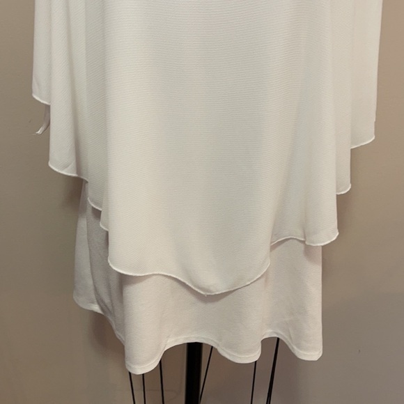 Torrid White Crepe Tunic Top - Picture 3 of 10